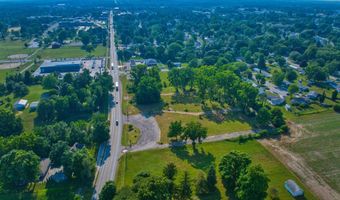 941 E Maumee St, Angola, IN 46703