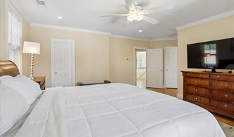 7800 RADNOR Rd, Bethesda, MD 20817