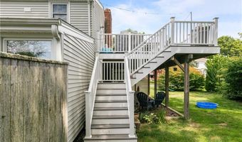 80 PECK Ave, Bristol, RI 02809
