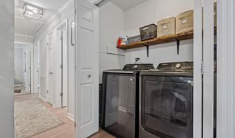 100 HUMMINGBIRD Cir, Alabaster, AL 35007