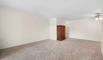 2221 W Nichols Rd A, Arlington Heights, IL 60004