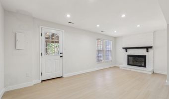 43501 POSTRAIL Sq, Ashburn, VA 20147