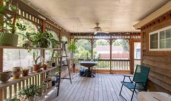 703 Jersey St, Baldwin City, KS 66006