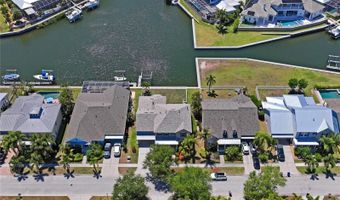 5714 SEA TROUT Pl, Apollo Beach, FL 33572