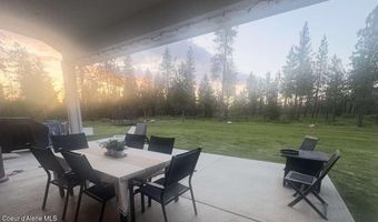 871 W Kenai Ln, Athol, ID 83801