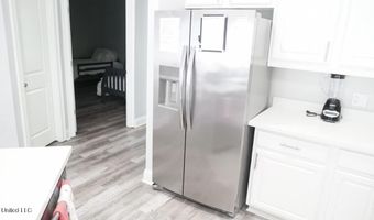 183 Mcdonnell Ave 305, Biloxi, MS 39531