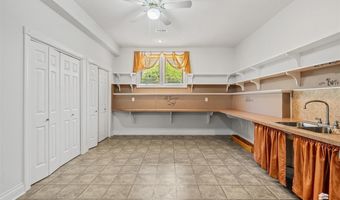 2448 Haven Dr, Abilene, KS 67410