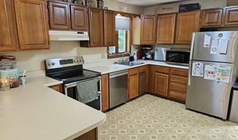 90 Reardon Rd, Bethlehem, NH 03574