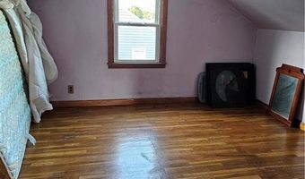 27 Clifton Ave, Coventry, RI 02816