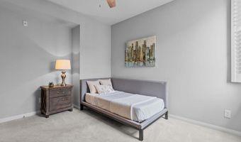 225 Royal Gln 404, Escondido, CA 92025