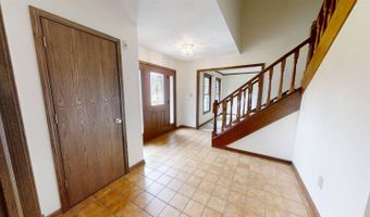 80 Hillcrest Estates Dr, Batesville, IN 47006