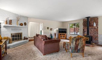 2079 Camanche Dr, Arnold, CA 95223