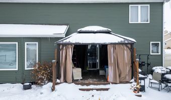 208 13th St SW, Altoona, IA 50009