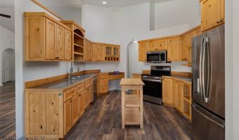 102 Potter Ln, Belgrade, MT 59714
