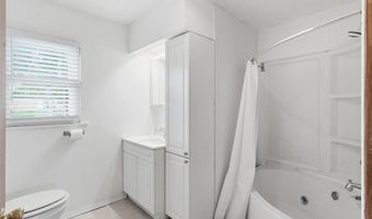 104 E North St, Albion, IA 50005