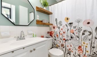 10607 MONTROSE Ave M-202, Bethesda, MD 20814