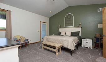 6879 Highway O, Ash Grove, MO 65604
