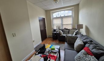 105 N 10TH St, Reading, PA 19601