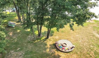 N1575 SILVER CANOE Road, Keshena, WI 54135