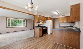 1957 COUNTY ROAD T N, Amherst Junction, WI 54407