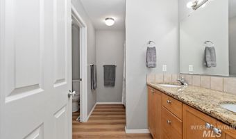 9498 W Donnabell, Boise, ID 83714