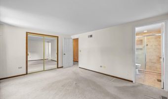 602 E Hackberry Dr, Arlington Heights, IL 60004