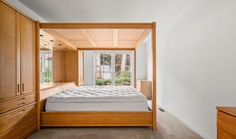 1019 Young Pl, Ann Arbor, MI 48105
