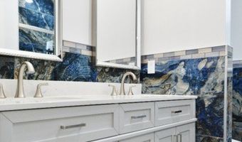 92 W 6Th St, Bayonne, NJ 07002