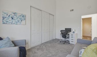 7 Courageous Ct D52, Alameda, CA 94501