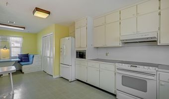 1849 SEMINOLE Rd, Atlantic Beach, FL 32233