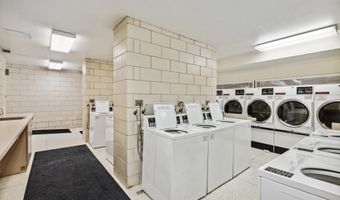 1200 N NASH St 211, Arlington, VA 22209
