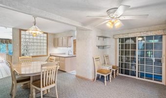 4 E Curran Dr, Absecon, NJ 08201