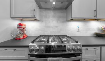 15 SEATON Pl NE 2, Washington, DC 20002
