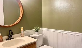 2831 Ashland Ct, Altoona, IA 50009