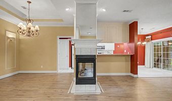 1911 Regalwood Dr, Albany, GA 31721