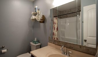 922 ARAPAHO St, Cheyenne, WY 82009