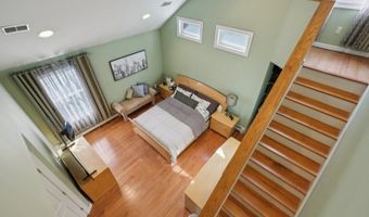 78 Main St, Bayonne, NJ 07035