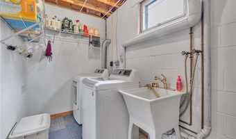 101 Paula Dr, Aliquippa, PA 15001