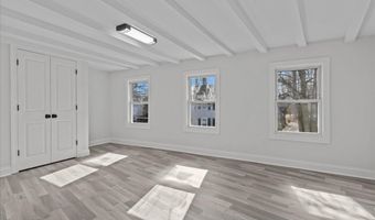 35 Church St, Allentown, NJ 08501