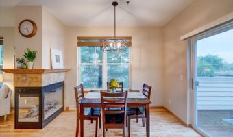 30 S Gardens Way, Fitchburg, WI 53711