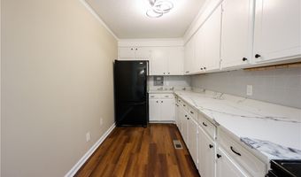 215 Scenic Cir, Boiling Springs, SC 29316