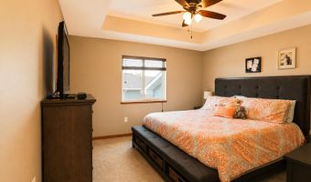 2112 S Lawson St, Aberdeen, SD 57401