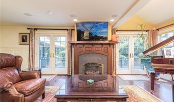 137 Narragansett Ave, Jamestown, RI 02835