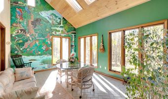 200 Greentree Cir, Aurora, OH 44202