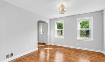 8230 GREGORY Dr, Alexandria, VA 22309