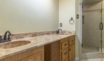 4624 Oak Knoll St, Abilene, TX 79606