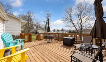 207 N Davis St, Anamosa, IA 52205