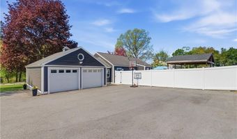 3811 Mendon Rd, Cumberland, RI 02864