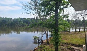 471 Getaway Ln, Baxley, GA 31513