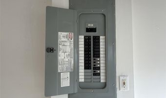 7633 Genesta St, Affton, MO 63123